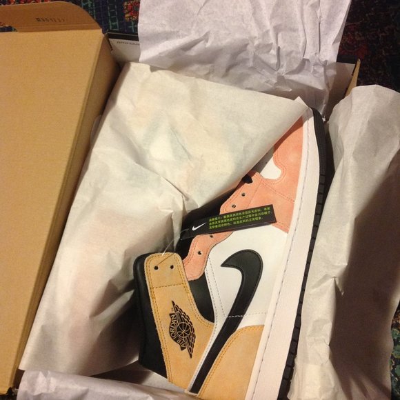 Air Jordan 1 Mid SE Men's Leather & Suede Multicolor Sneakers - 12 - New in Box - Picture 7 of 9